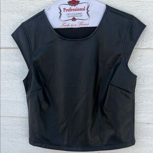 Sincerely Jules Black Muscle Tee Crop Top